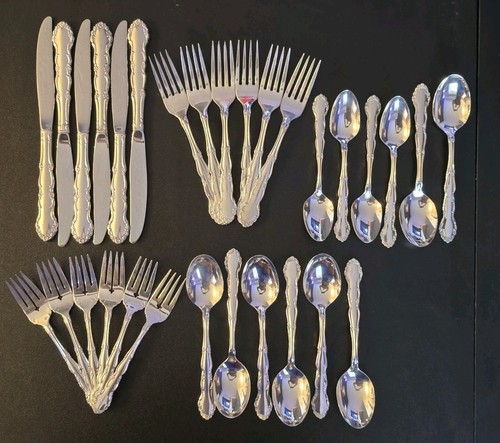 Flatware settting for - settting, oneida