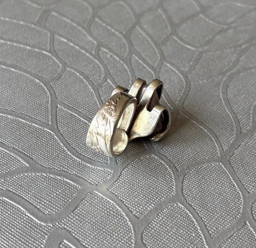 Ring tudor plate oneida - ring,